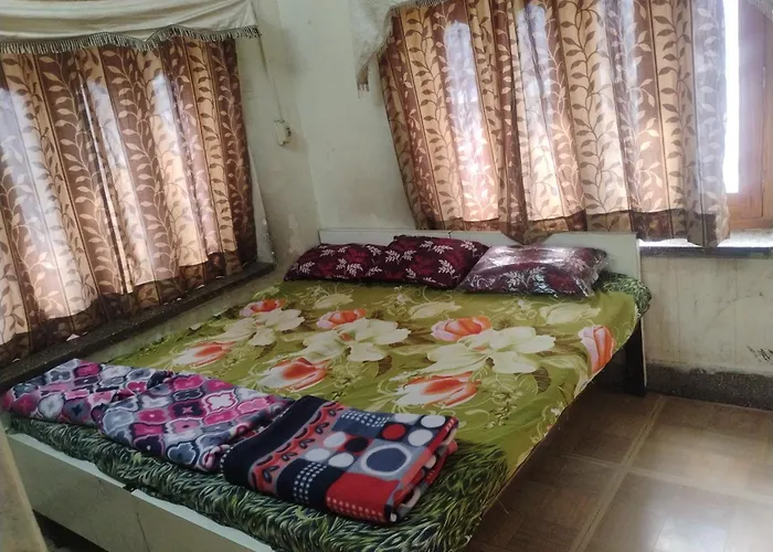 Bhola Hotel & Dormitory