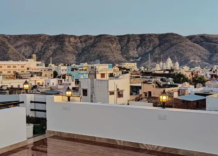 Varah Square Guest House